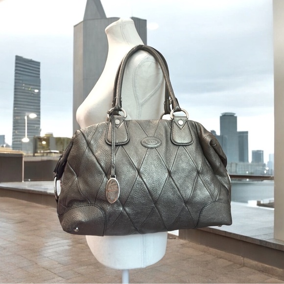 TOD’S Gunmetal Metallic Leather Lux 2 Manici Media Patchwork Bag - Picture 2 of 11